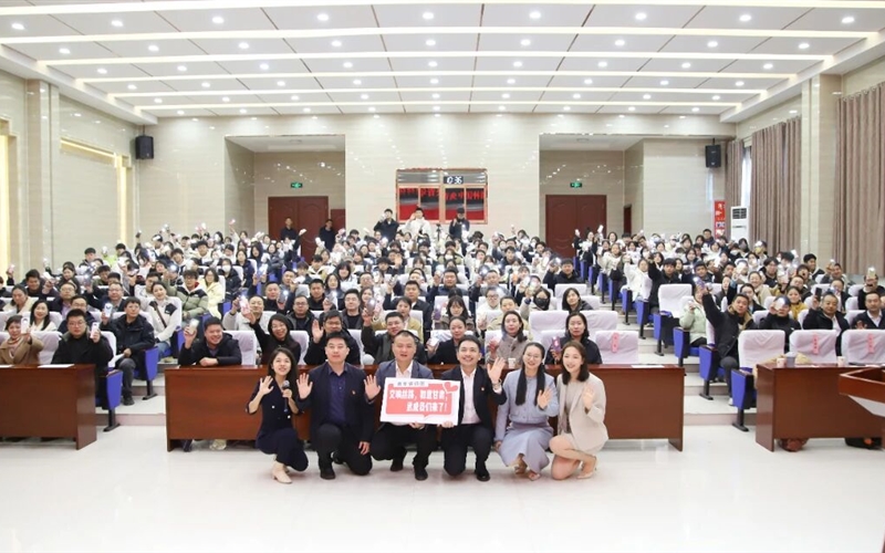 黨的二十屆四中全會精神團中央青年講師團示范宣講報告會在武威職業(yè)技術(shù)大學(xué)成功舉辦